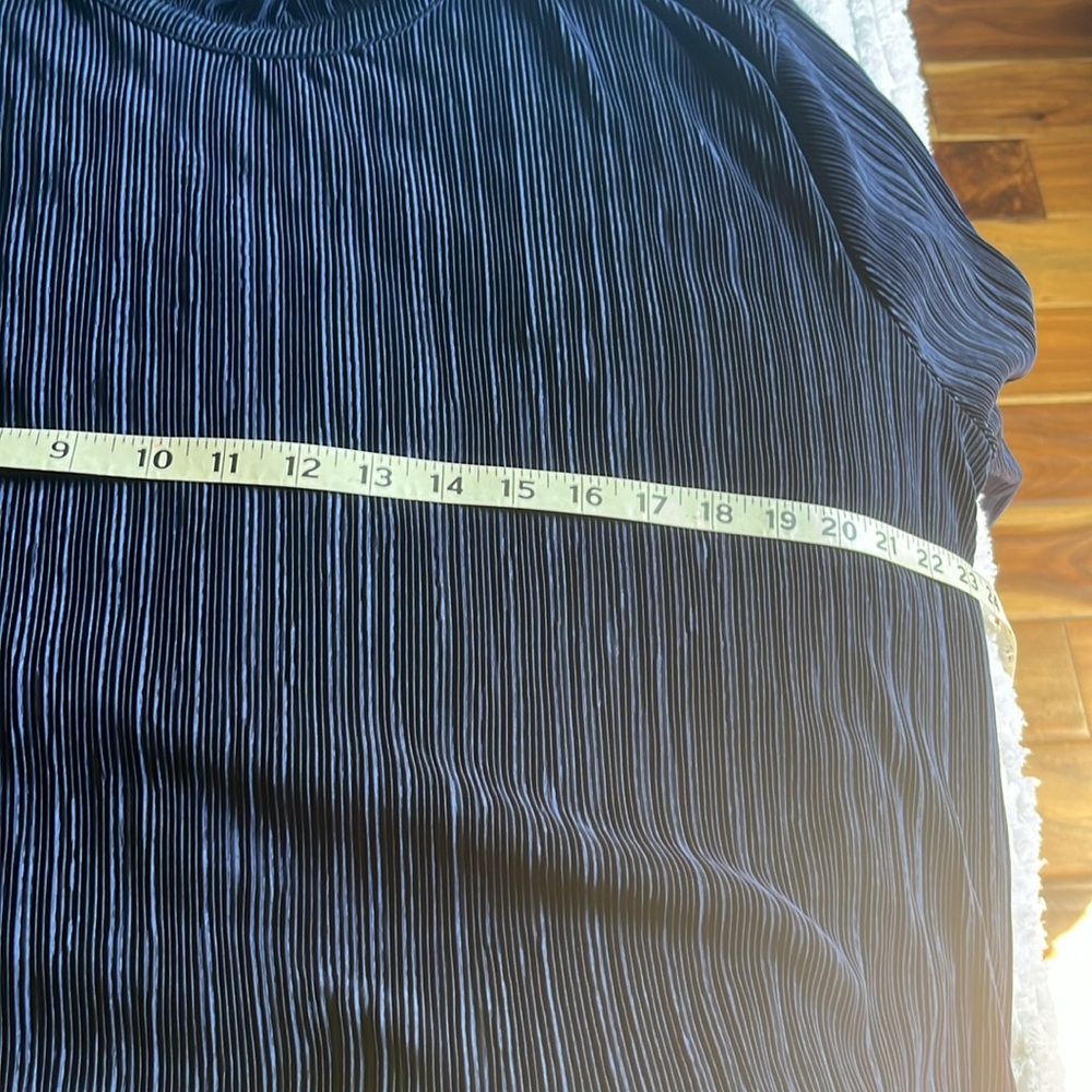 Pleated top - Picture 4 of 9